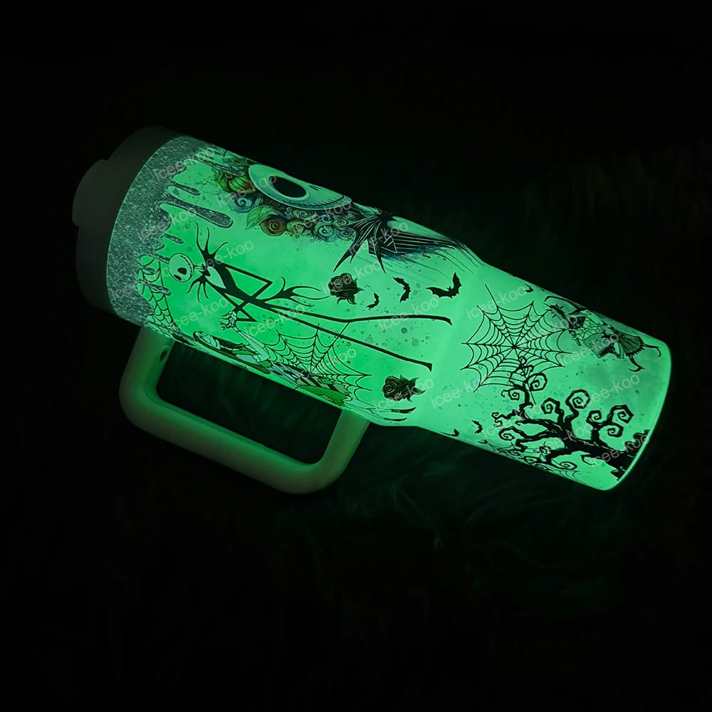 🎁 The Ultimate Halloween Gift: Sally x Jack Skellington 40oz Tumbler 💀✨